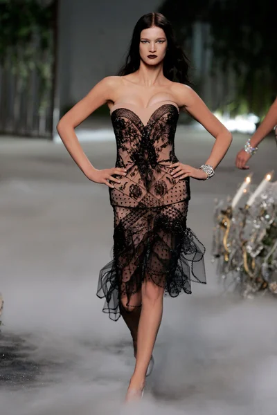 Look 27